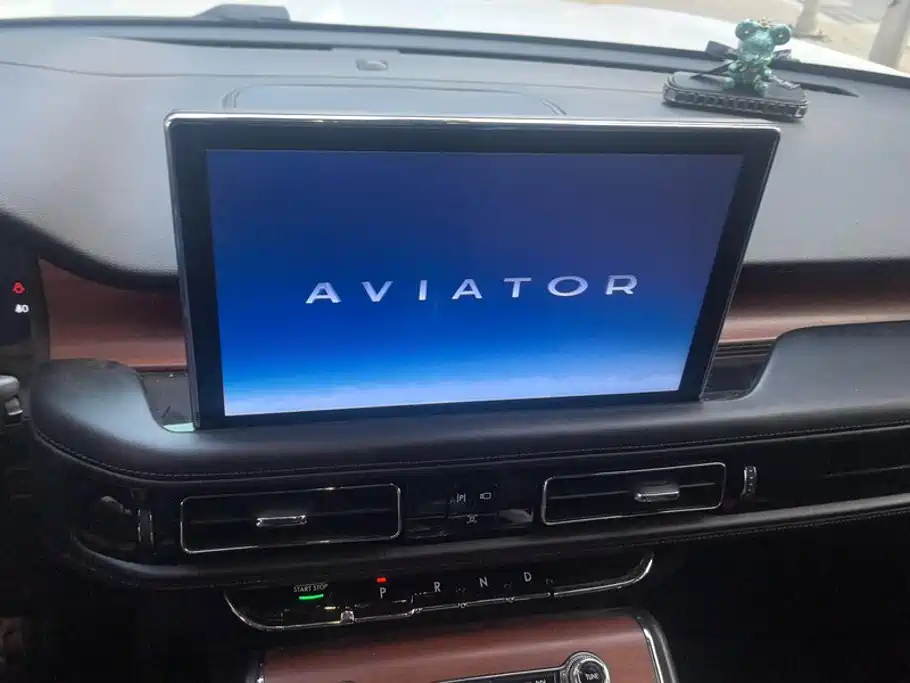 Lincoln Aviator — миниатюра 13