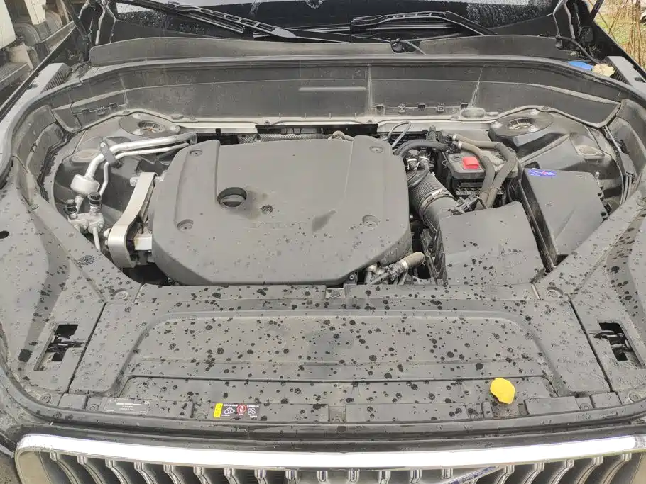 Volvo XC90 — миниатюра 10