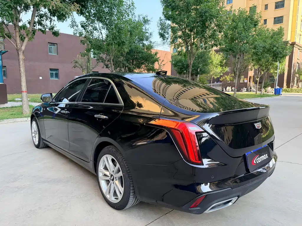 Cadillac CT4 — миниатюра 6