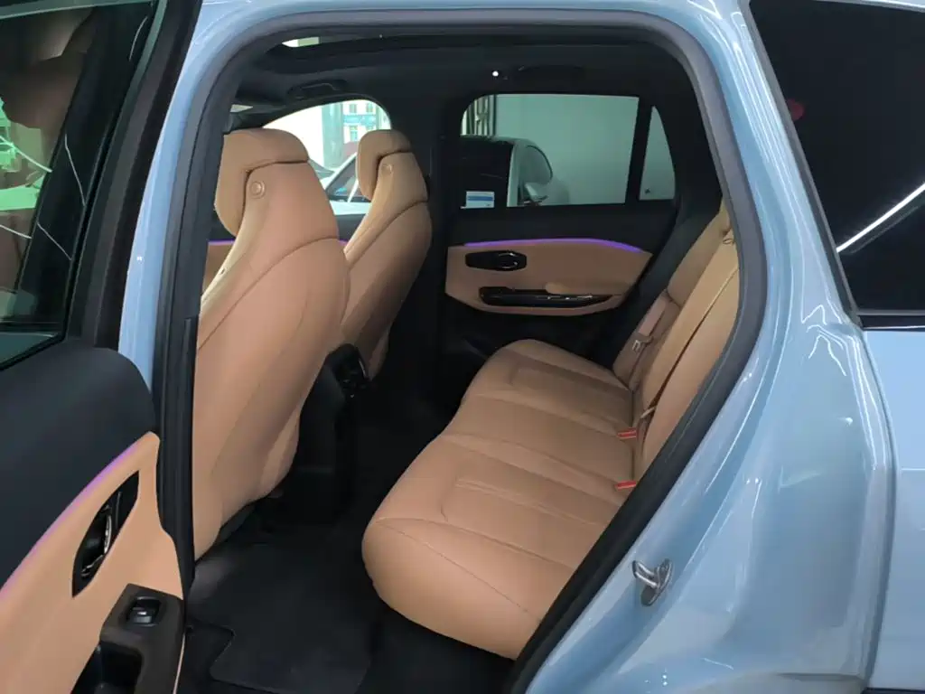 NIO ES6 — миниатюра 17