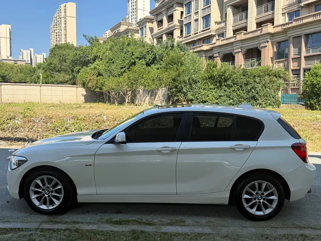 BMW 1 Series (Import) — миниатюра 3