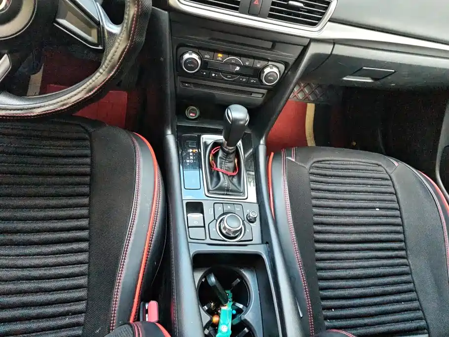 Mazda 3 Axela — миниатюра 16