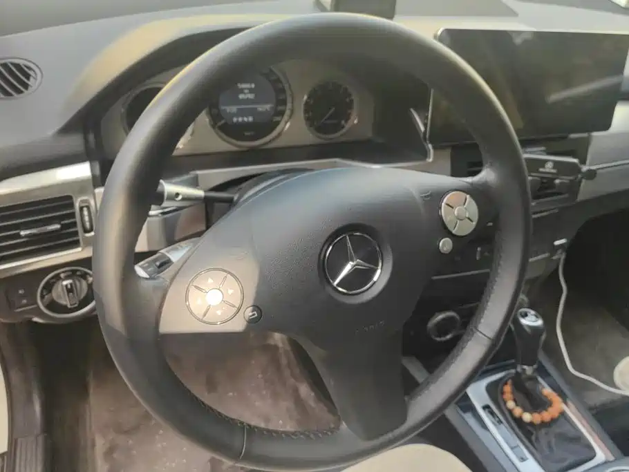 Mercedes-Benz GLK-Class (Import) — миниатюра 15