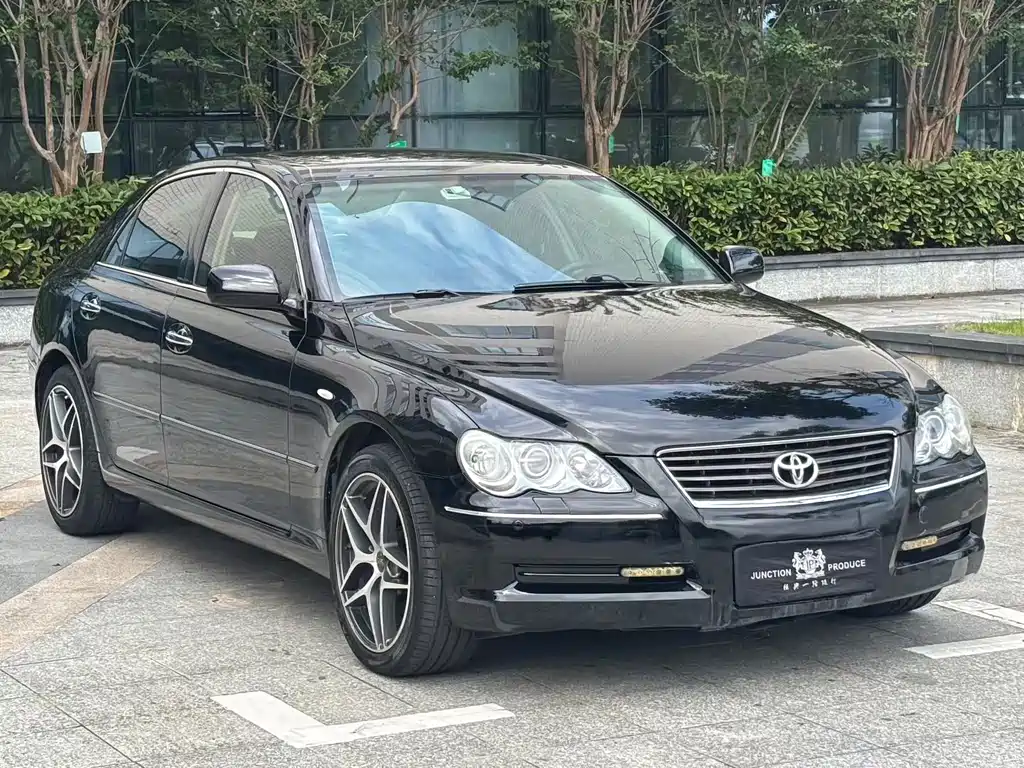 Toyota Reiz — миниатюра 3