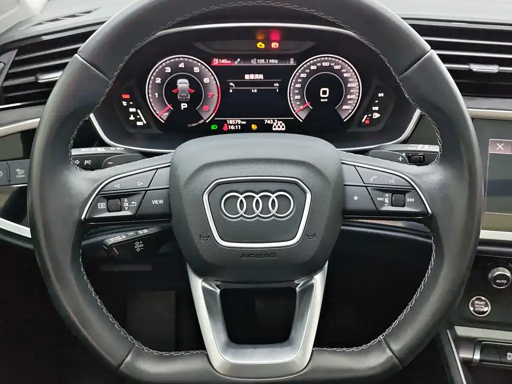 Audi Q3 — миниатюра 12