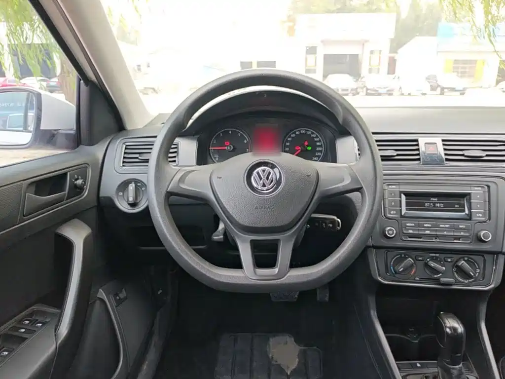 Volkswagen Santana — миниатюра 11