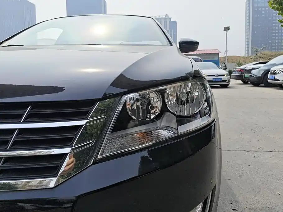 Volkswagen Lavida — миниатюра 5