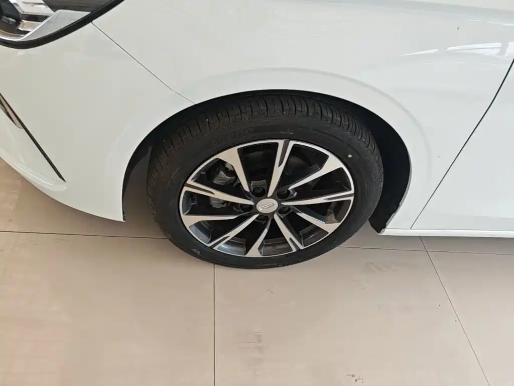 Geely Emgrand — миниатюра 23