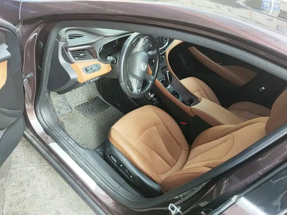 Buick LaCrosse — миниатюра 4