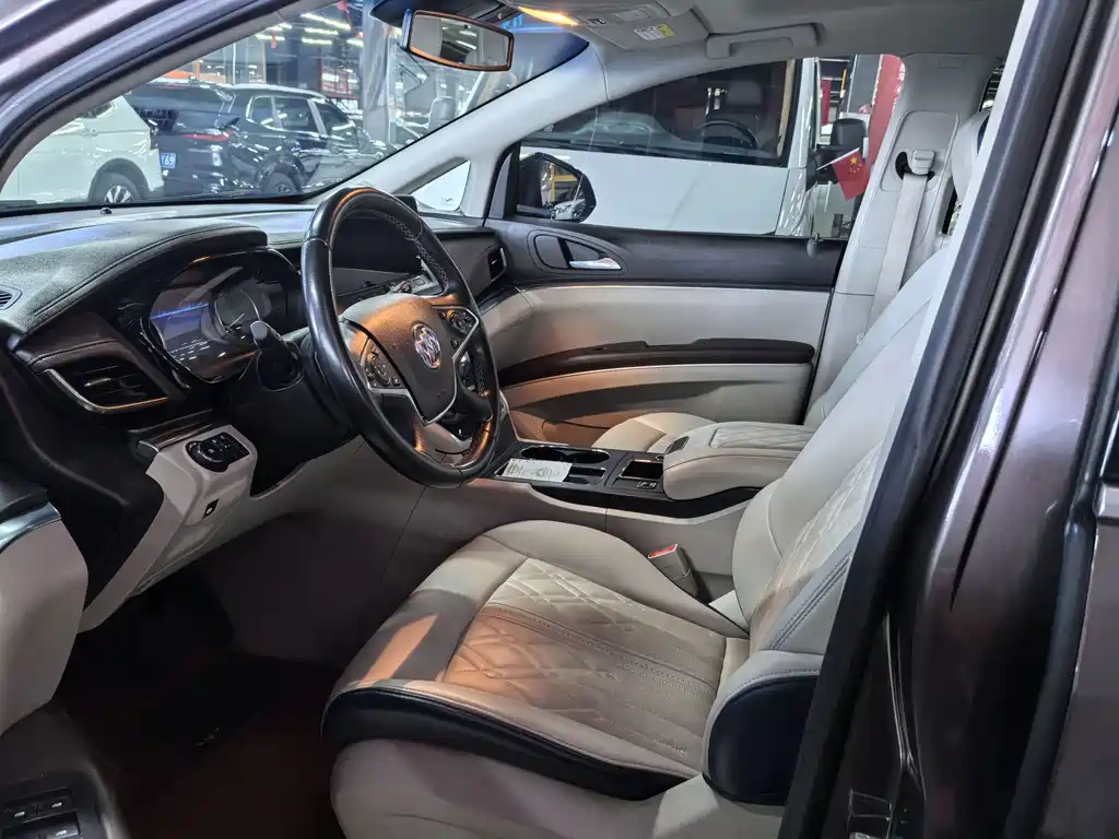 Buick GL8 — миниатюра 7