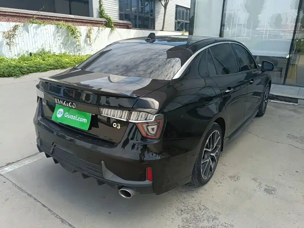 Lynk & Co 03 — миниатюра 7