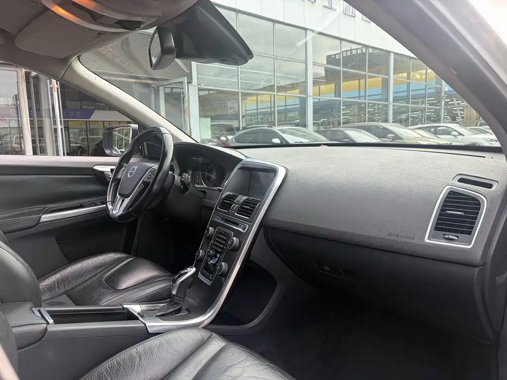 Volvo XC60 (Import) — миниатюра 6