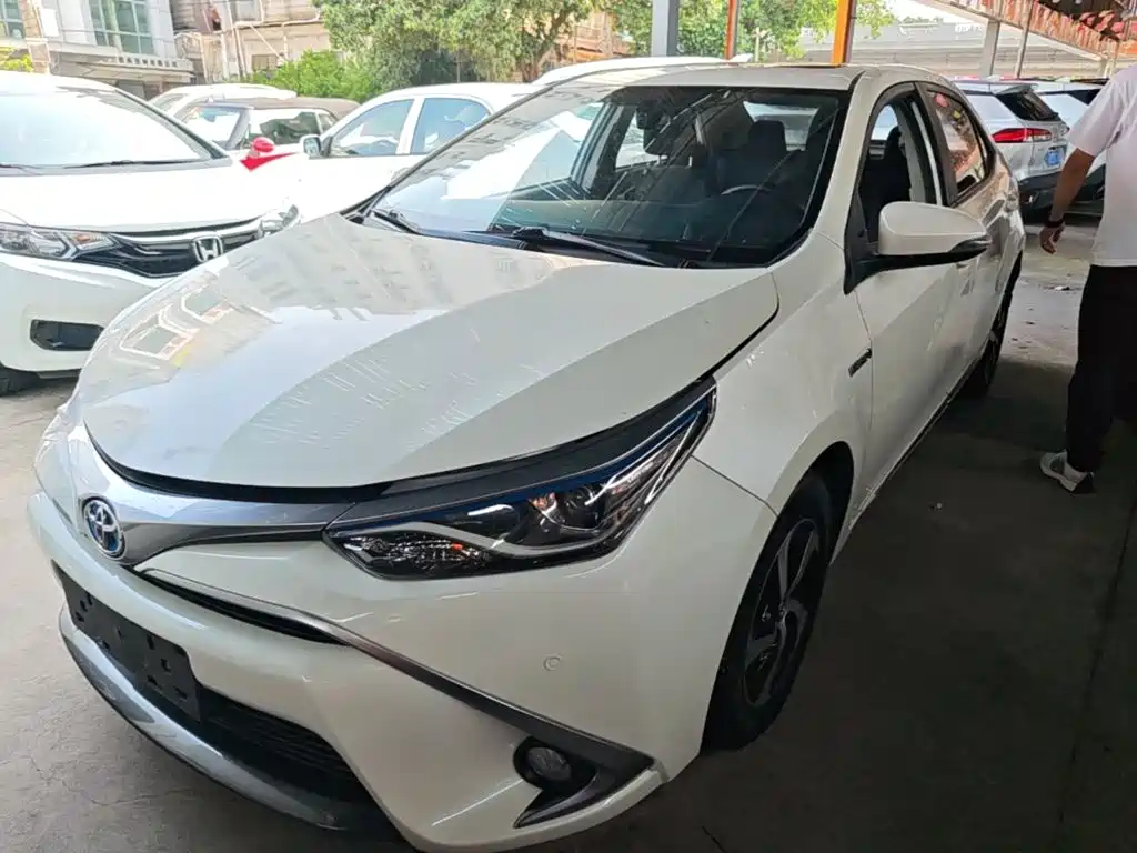 Toyota Levin 2017 Facelift Hybrid 1.8H GS E-CVT Elite Sunroof Edition China V