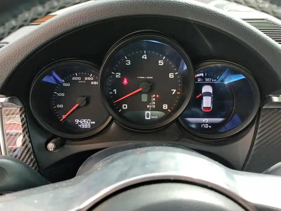 Porsche Macan — миниатюра 14