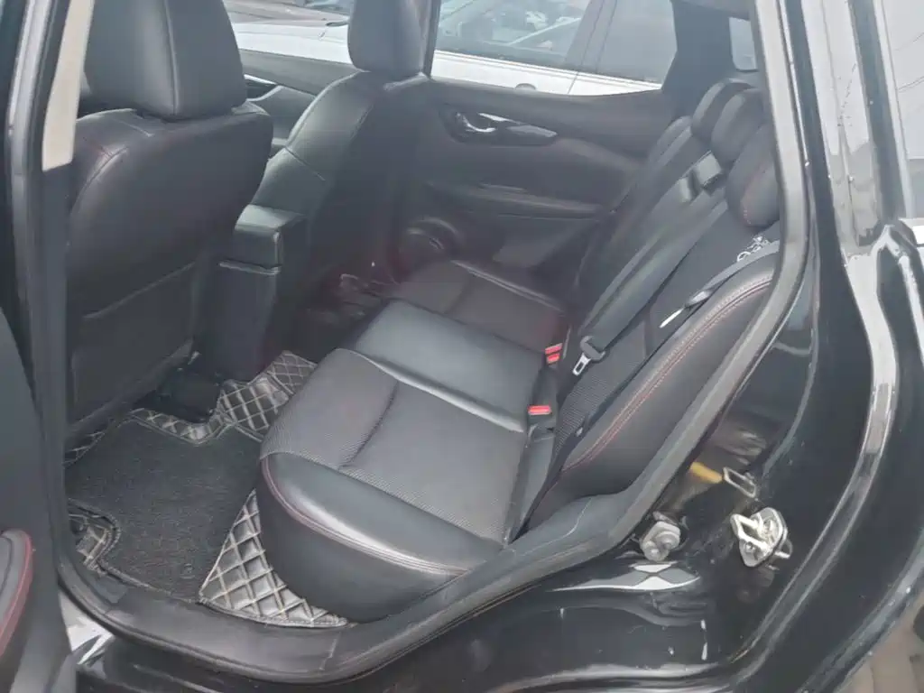 Nissan Qashqai — миниатюра 17