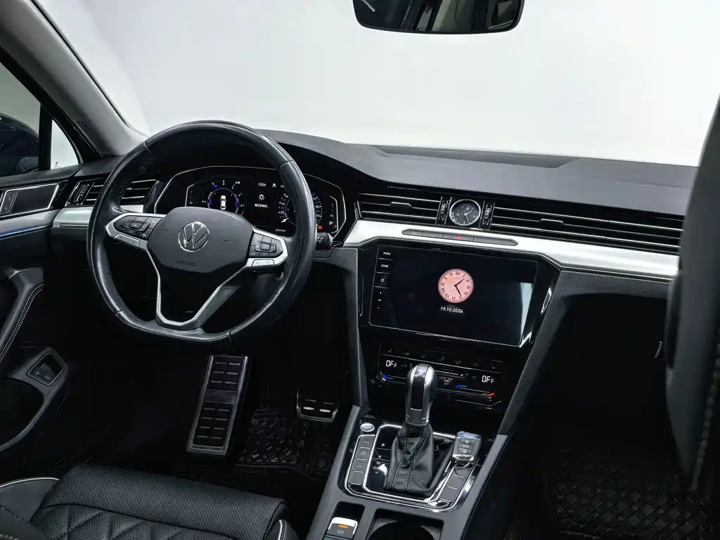 Volkswagen Magotan PHEV — миниатюра 10