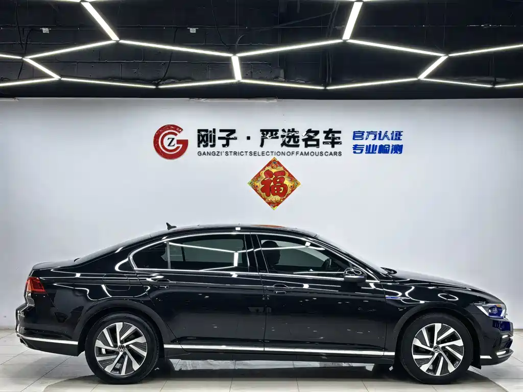 Volkswagen Magotan PHEV — миниатюра 21