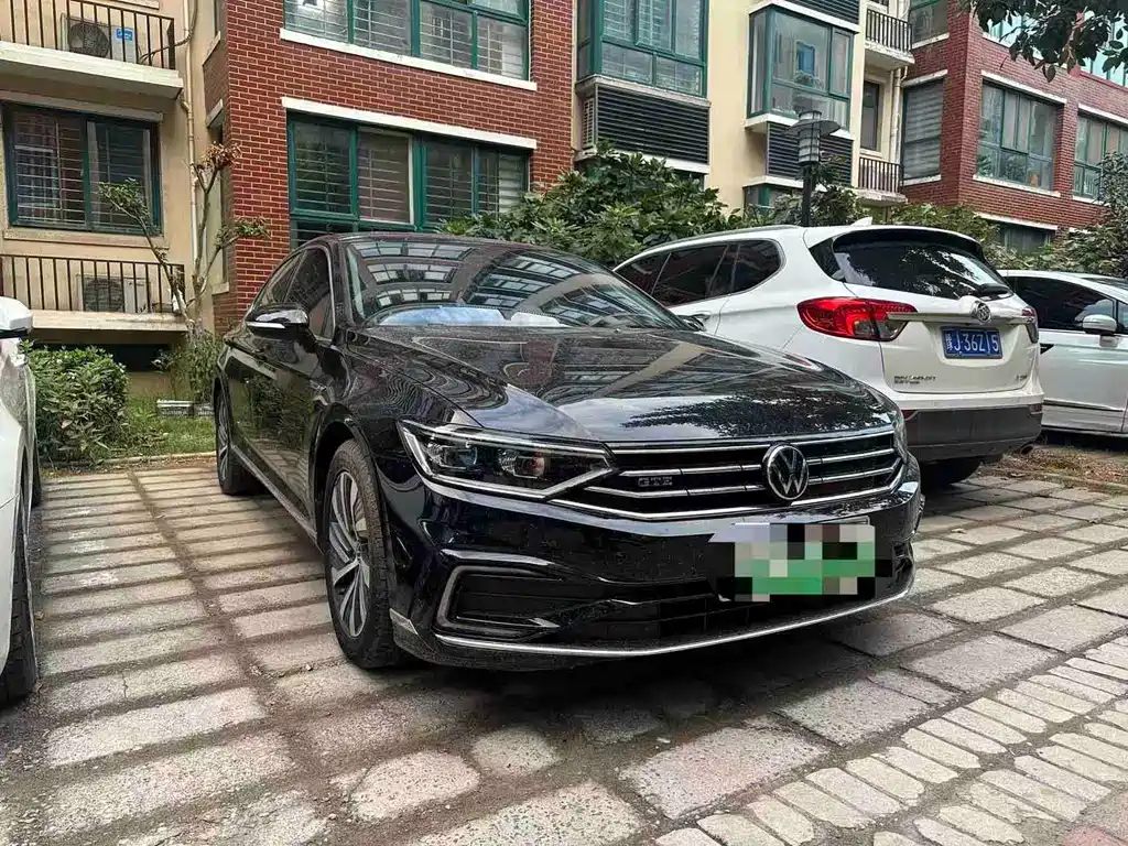 Volkswagen Magotan PHEV — миниатюра 7