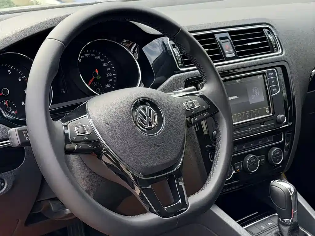 Volkswagen Sagitar — миниатюра 4