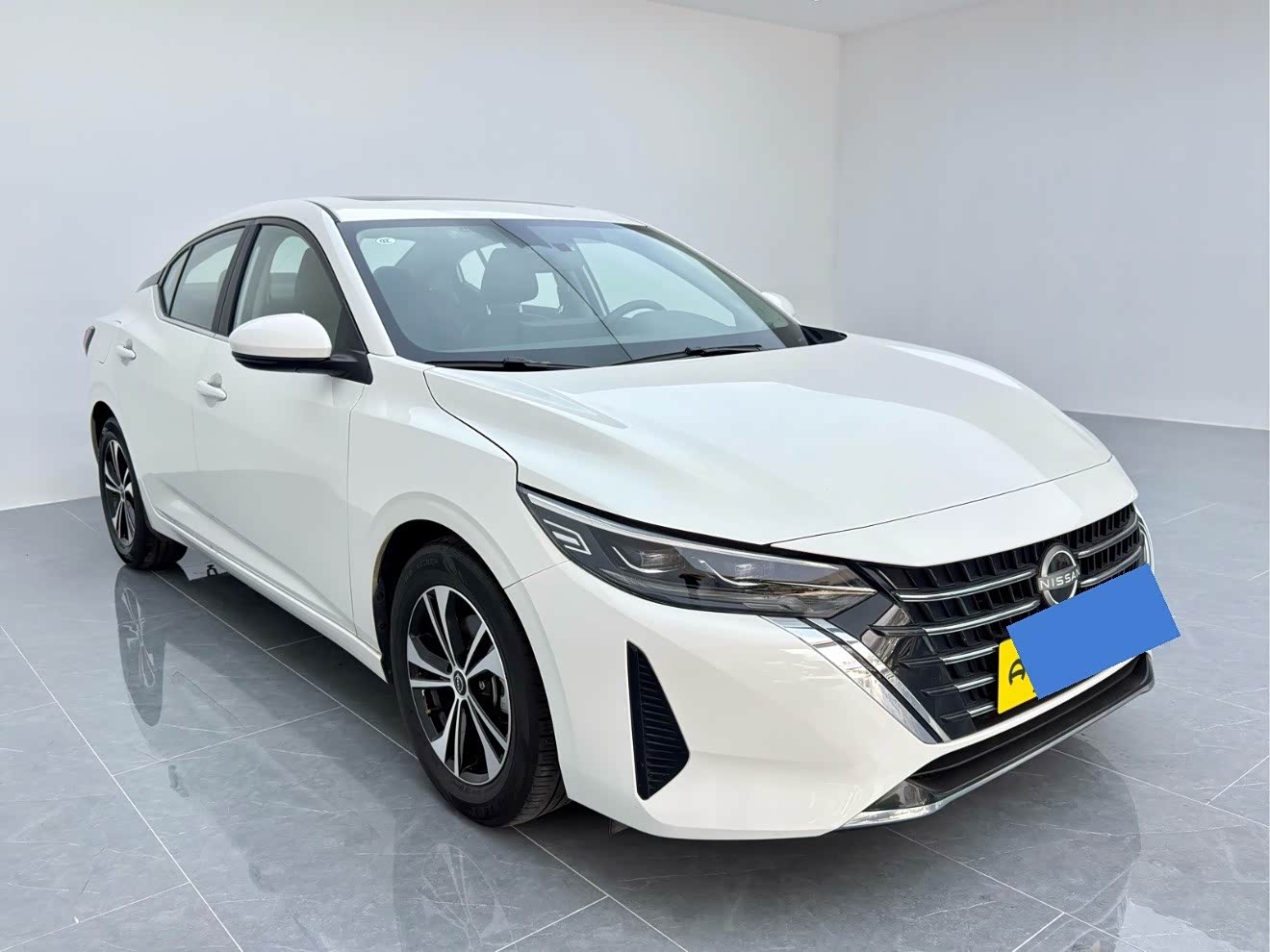 Nissan Sylphy 1.6 л 2024 г. Белый, пробег 41000 км