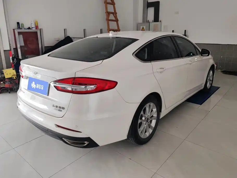 Ford Mondeo — миниатюра 3