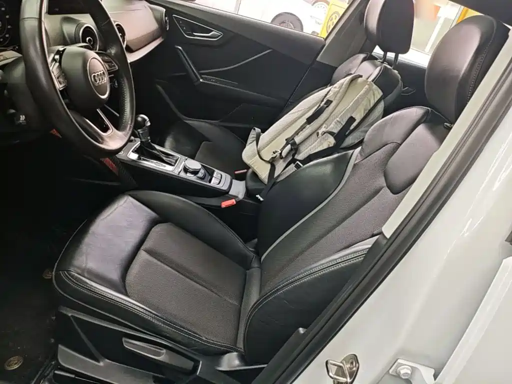 Audi Q2L e-tron — миниатюра 15