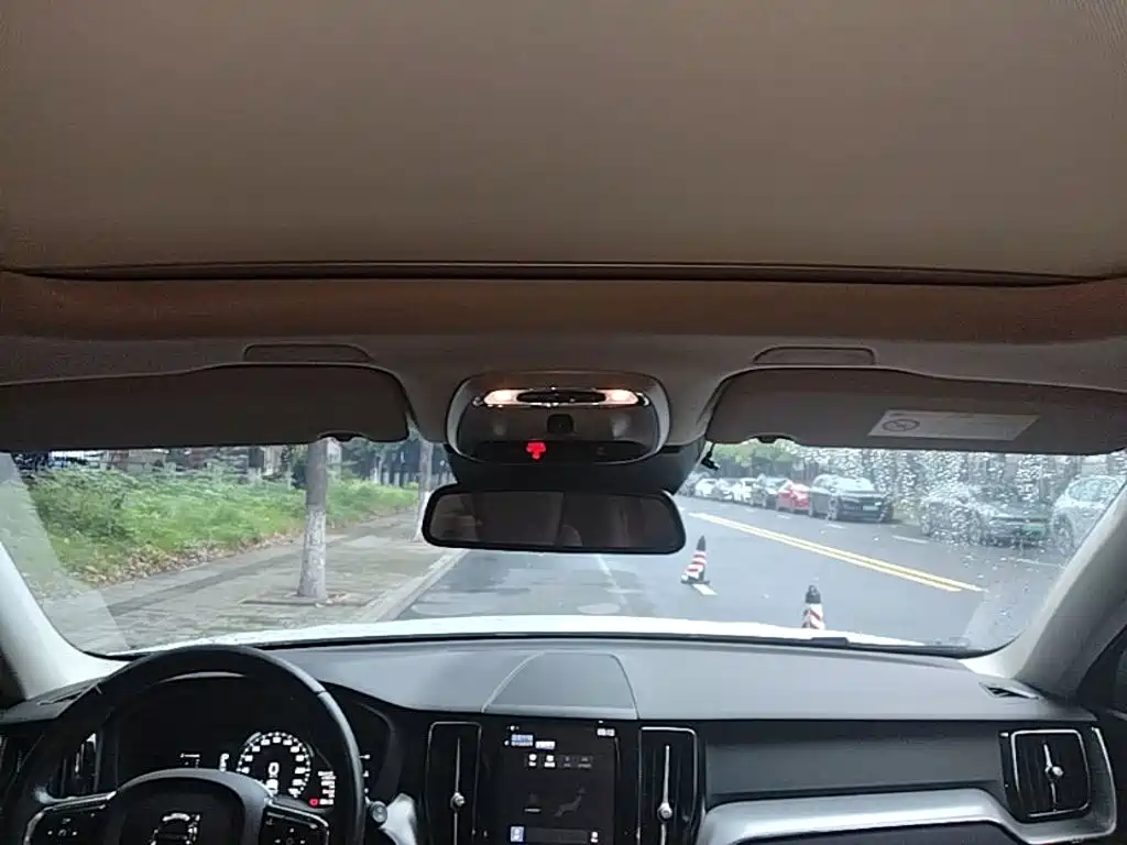 Volvo XC60 — миниатюра 18