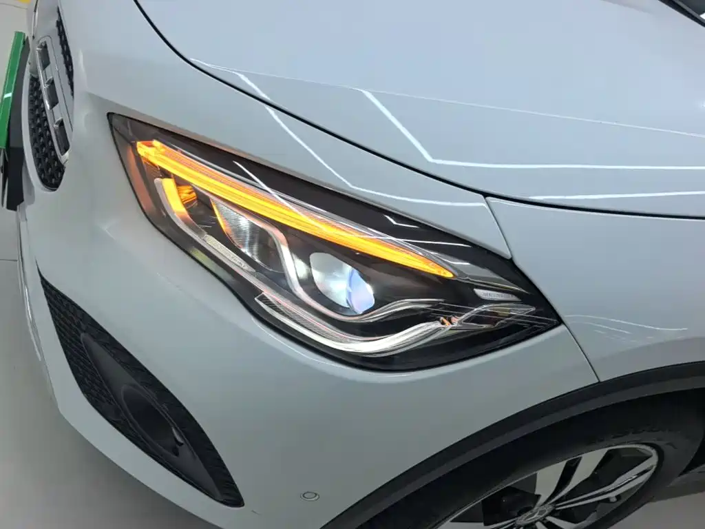 Mercedes-Benz GLA — миниатюра 24