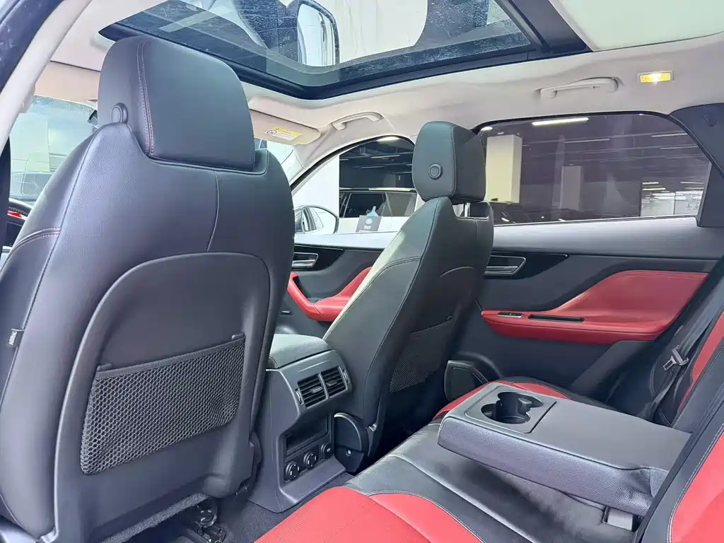 Jaguar F-PACE — миниатюра 5