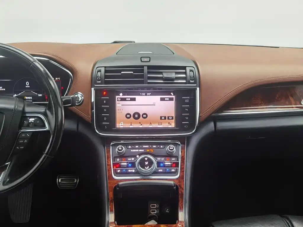 Lincoln Continental — миниатюра 12