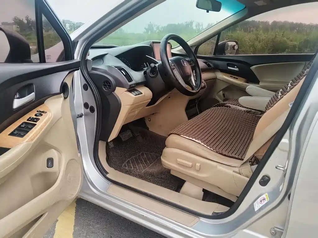 Honda Odyssey — миниатюра 9