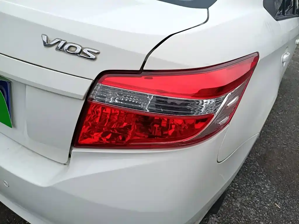 Toyota Vios — миниатюра 8