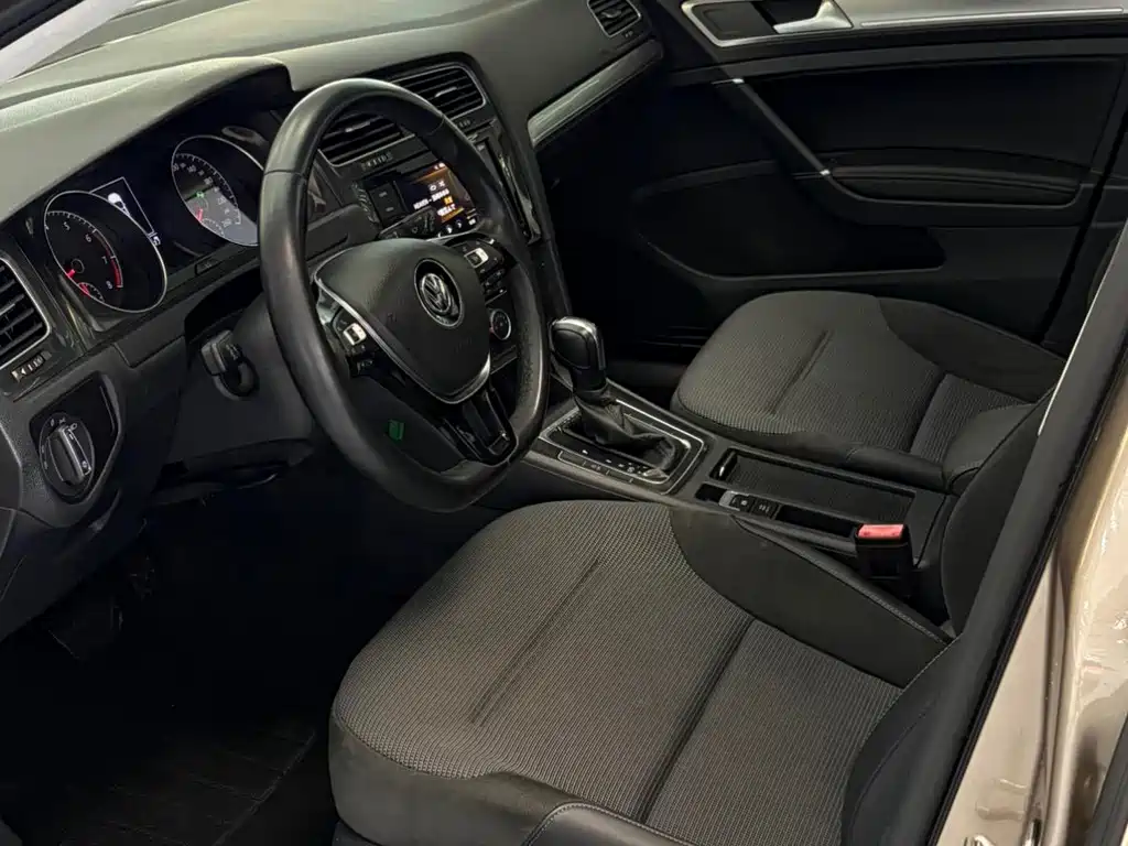 Volkswagen Golf — миниатюра 7