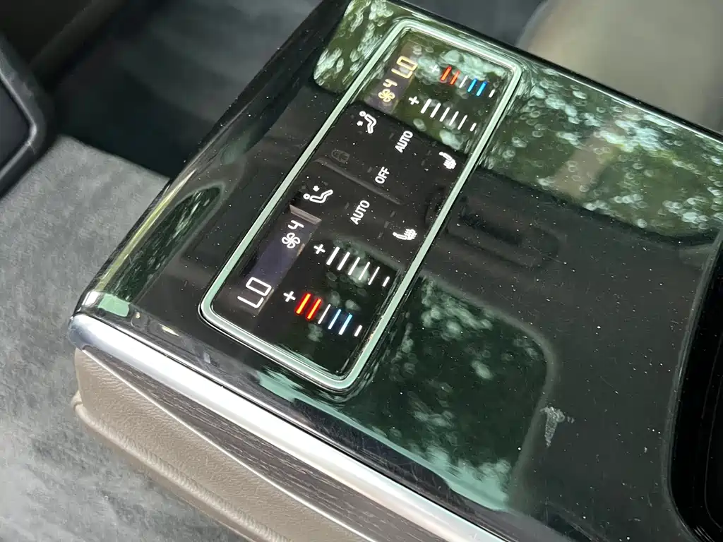 Audi A8 — миниатюра 17