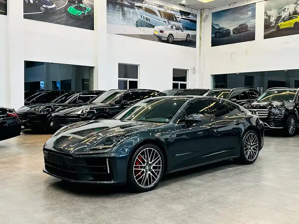 Porsche Panamera 2024