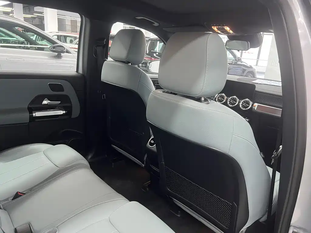 Mercedes-Benz EQB — миниатюра 8
