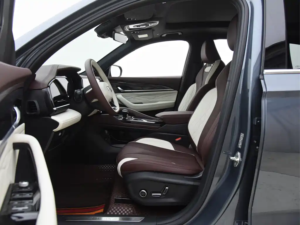 Geely Xingyue L — миниатюра 17