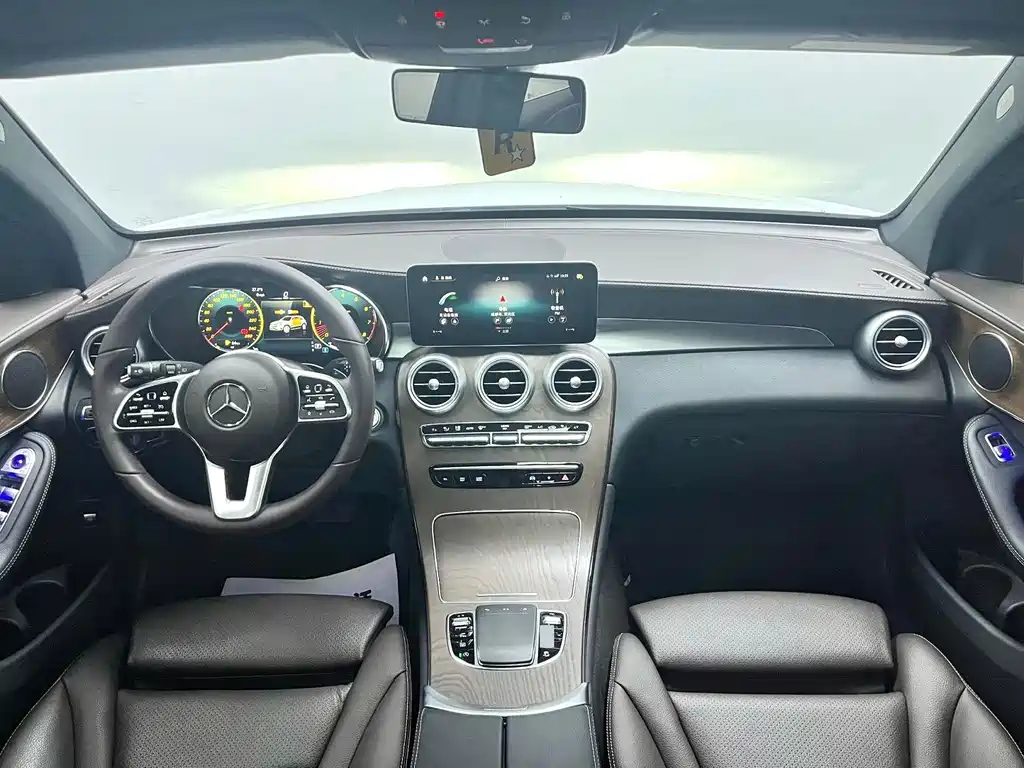 Mercedes-Benz GLC — миниатюра 8