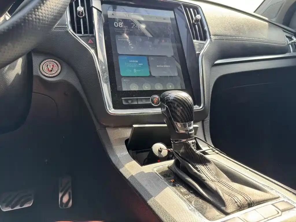 Roewe RX5 — миниатюра 18