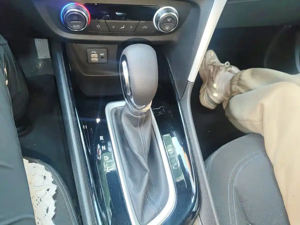Buick Encore — миниатюра 10