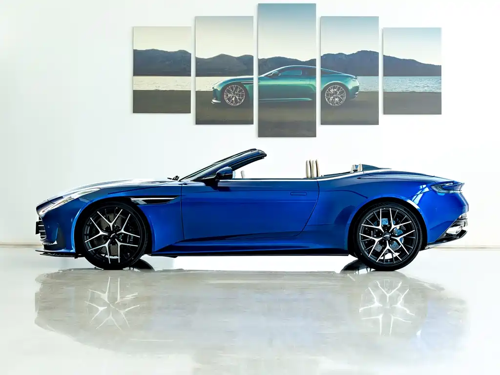 Aston Martin DB12 2025 4.0T V8 Volante
