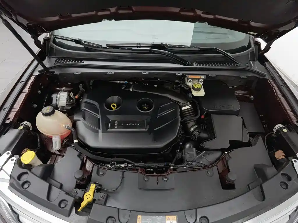 Lincoln MKC — миниатюра 6