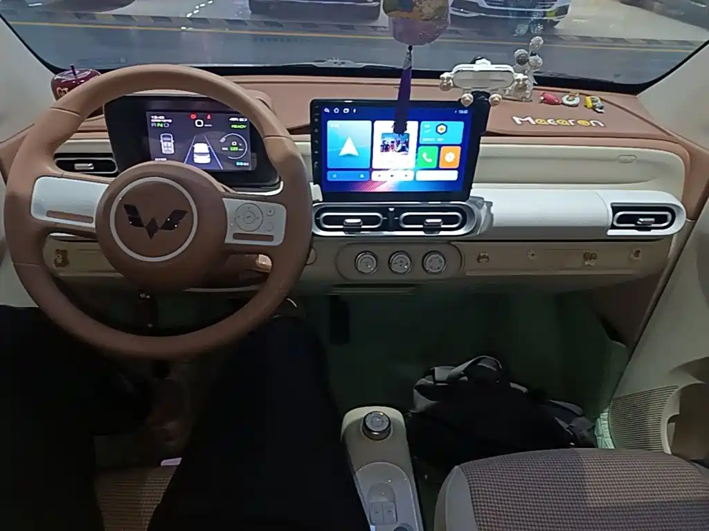Wuling MINIEV — миниатюра 10