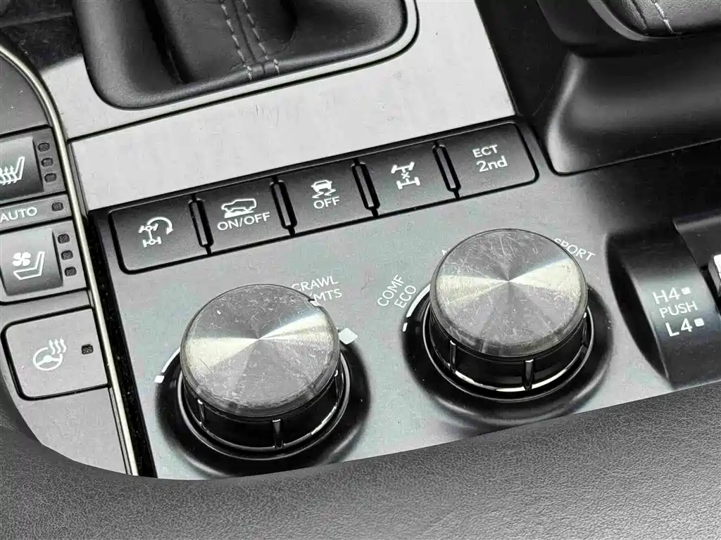 Lexus LX — миниатюра 17