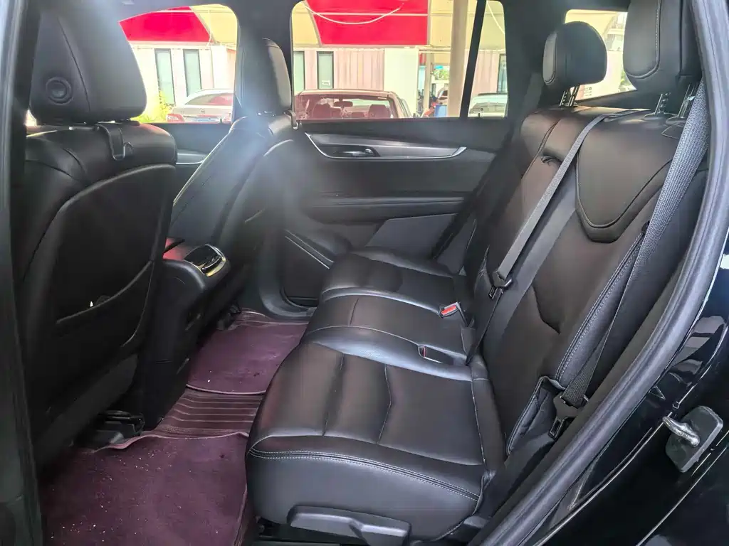 Cadillac XT6 — миниатюра 6