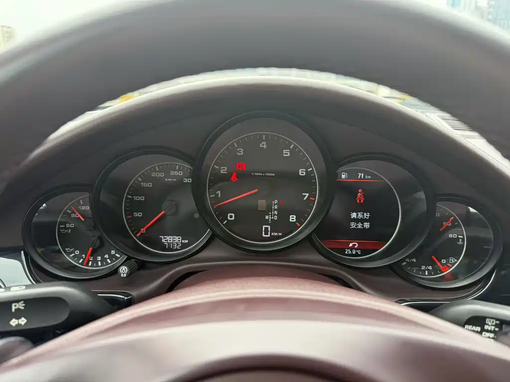 Porsche Panamera — миниатюра 3