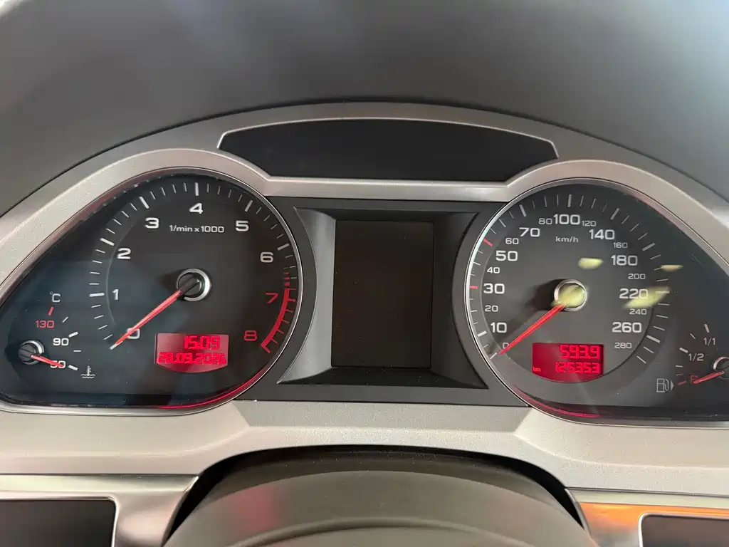 Audi A6L — миниатюра 10