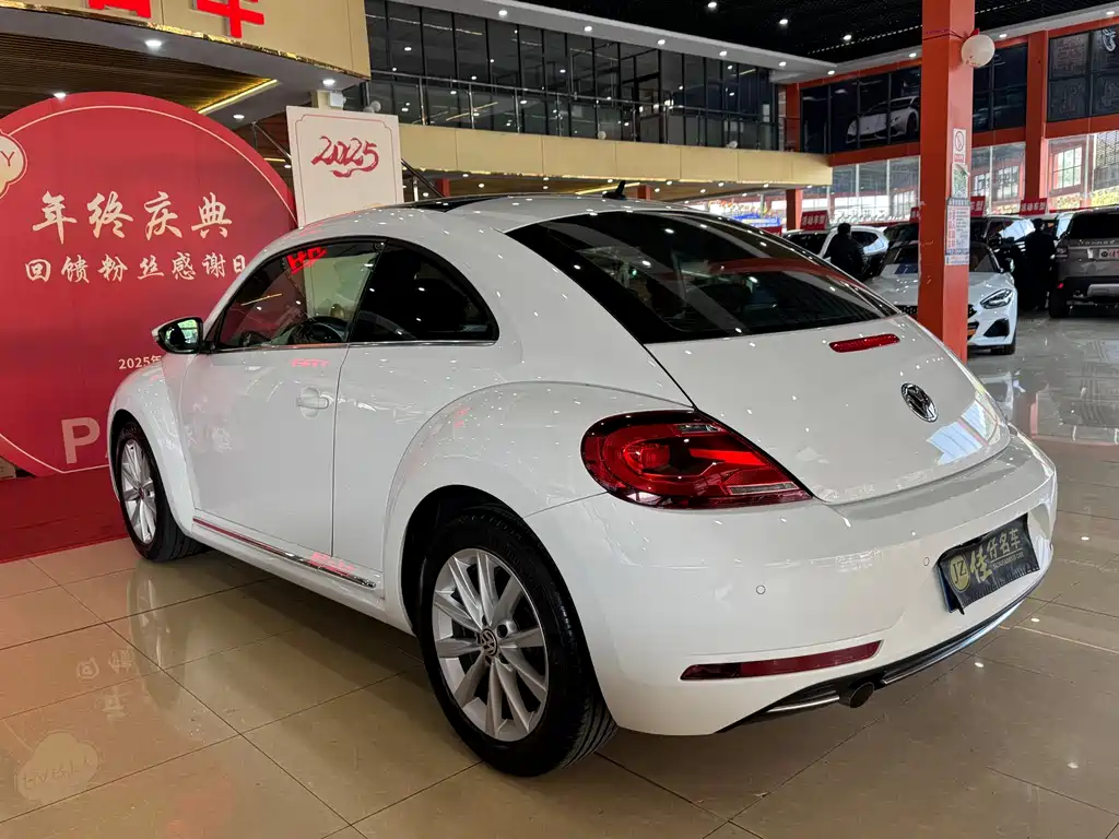 VOLKSWAGEN BEETLE