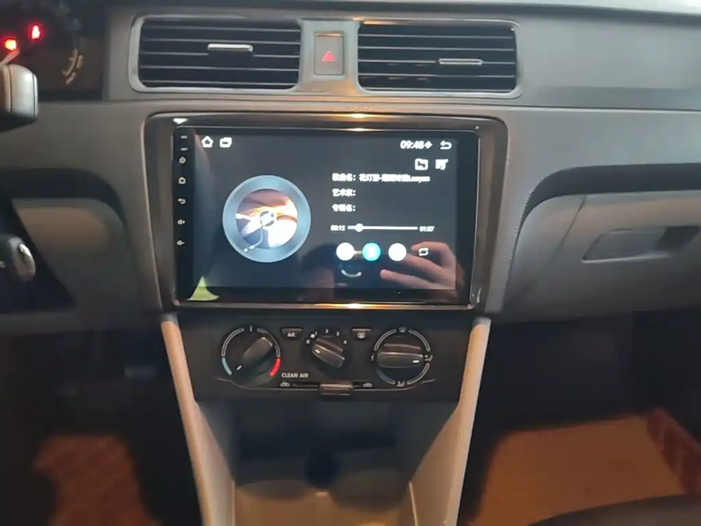 Skoda Rapid — миниатюра 13