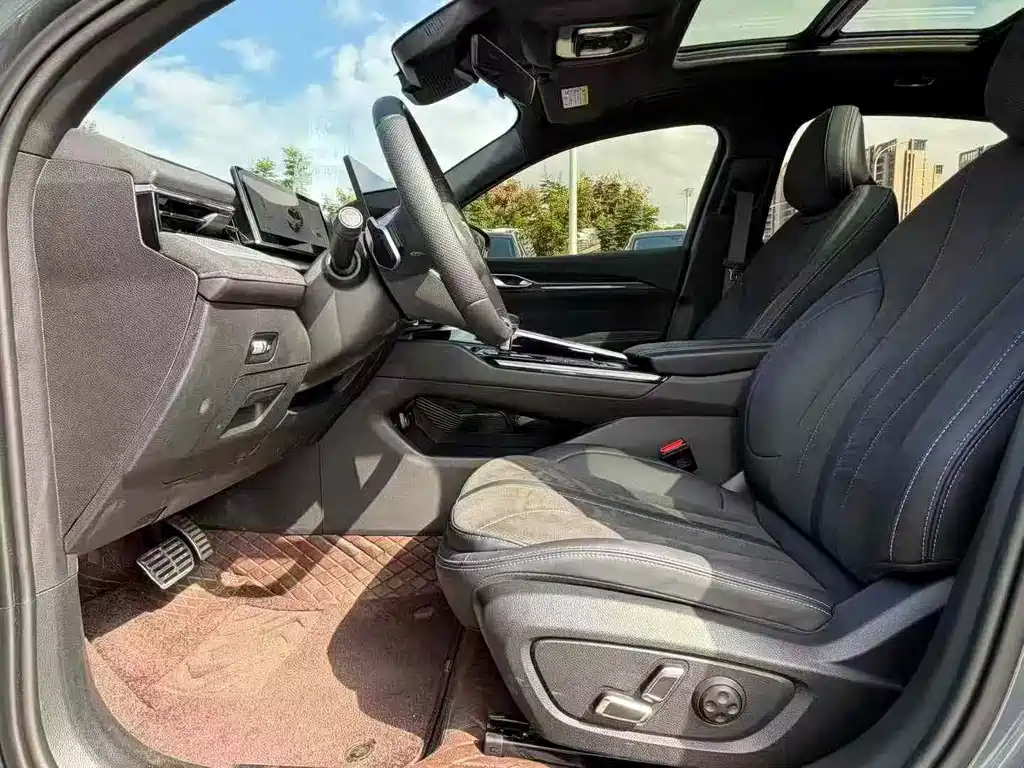 GEELY AUTOMOBILE XINGRUI